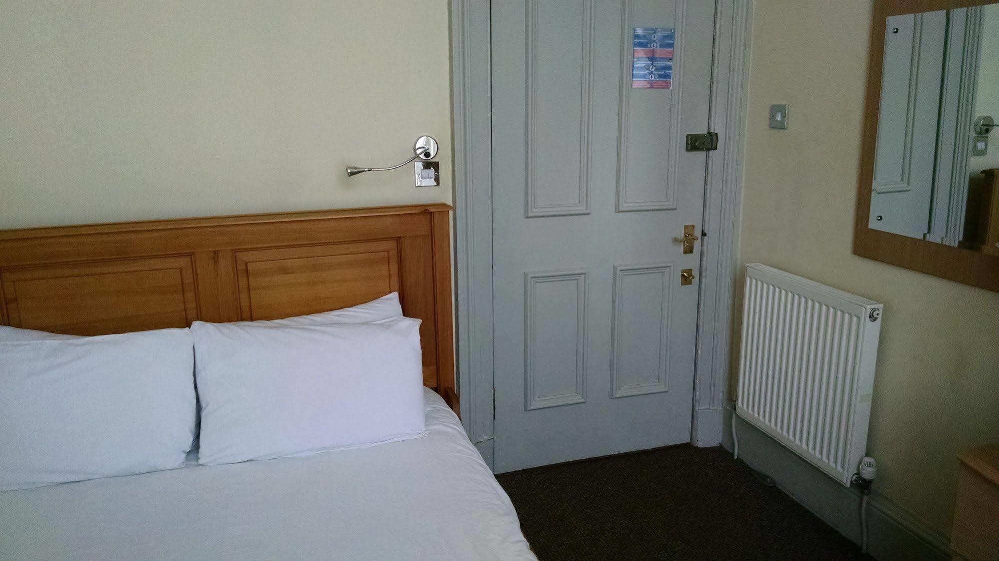 Mw Townhouse Hotel EDI Buitenkant foto